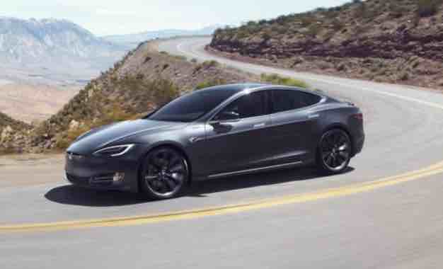Review Tesla 2019 Model S 100d